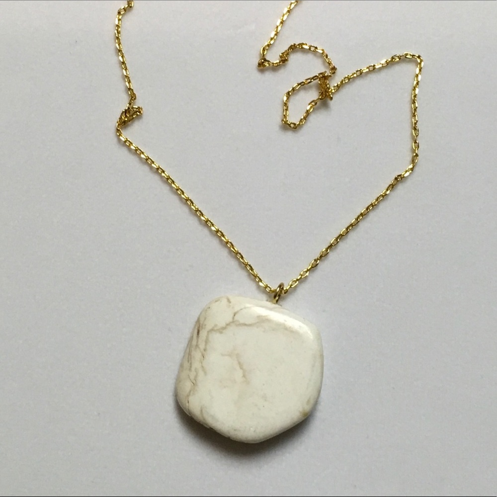 White Howlite W/ Gold Filled Chain Necklace - Picture 1 of 6